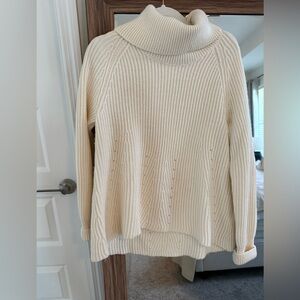 Banana Republic Merino Wool Blend Ribbed Turtleneck Sweater Cream L minimalist